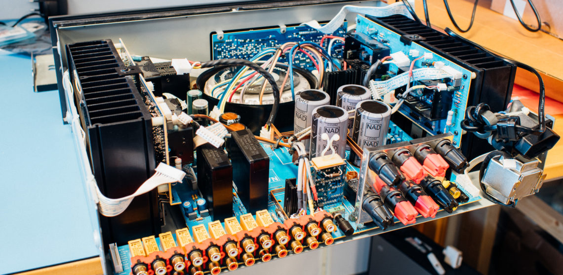 Repairing a NAD C370 amplifier Troubleshooting and Fix Norwegian